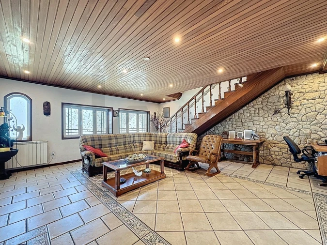 Moradia T5 para Venda em Escapães Foto 19