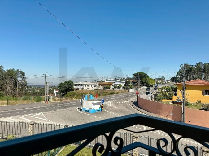 Moradia T5 para Venda em Escapães Foto 37