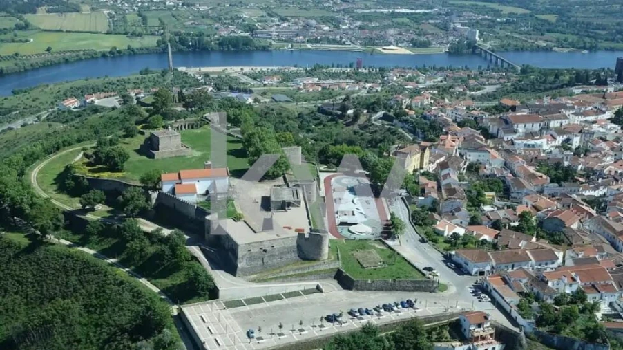 Prédio para Venda em Abrantes (São Vicente e São João) e Alferrarede Foto 3