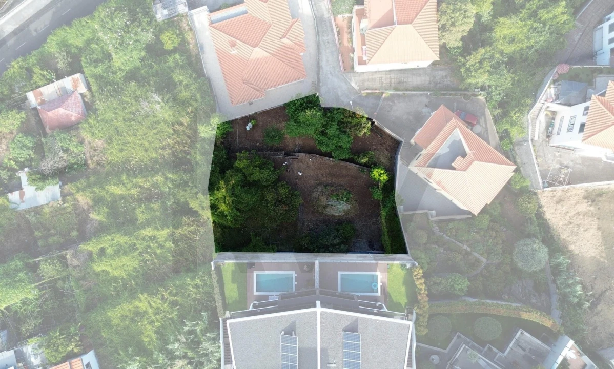 Terreno para Venda em Funchal (Santa Maria Maior) Foto 2