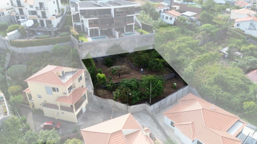 Terreno para Venda em Funchal (Santa Maria Maior) Foto 8