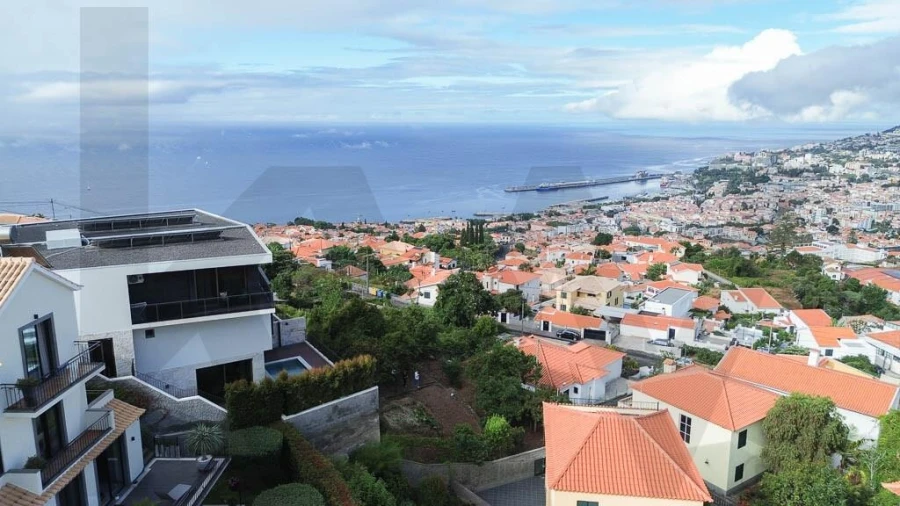 Terreno para Venda em Funchal (Santa Maria Maior) Foto 11