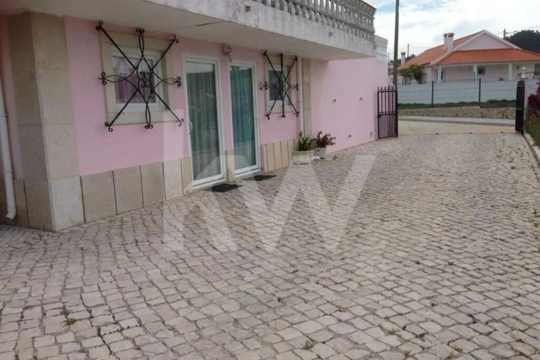 Moradia T4 para Venda em Vila Verde dos Francos Foto 7