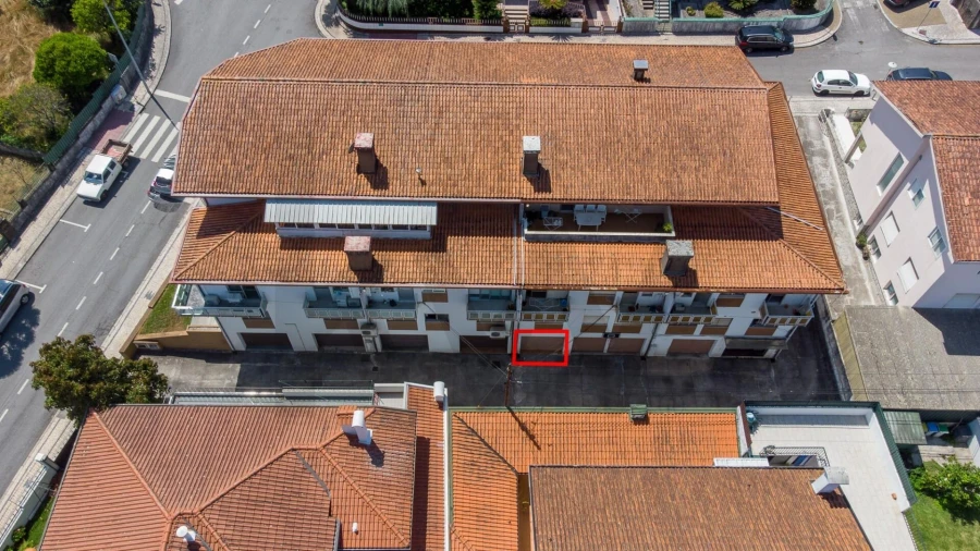 Garagem para Venda em Santa Maria da Feira, Travanca, Sanfins e Espargo Foto 6