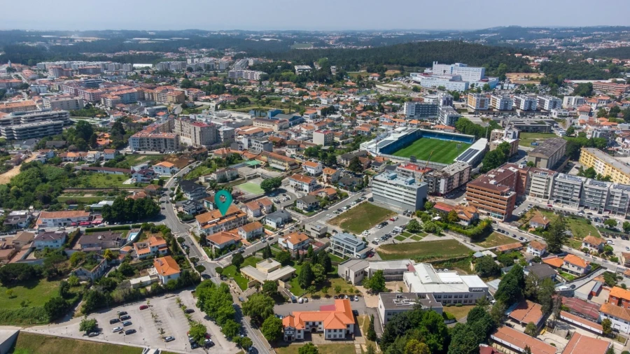 Garagem para Venda em Santa Maria da Feira, Travanca, Sanfins e Espargo Foto 14