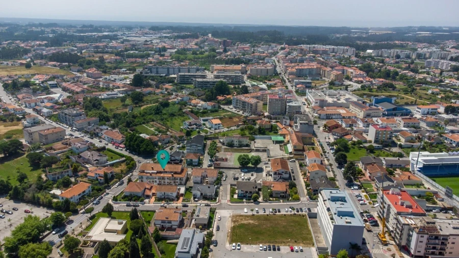 Garagem para Venda em Santa Maria da Feira, Travanca, Sanfins e Espargo Foto 13