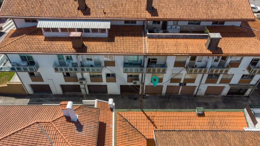 Garagem para Venda em Santa Maria da Feira, Travanca, Sanfins e Espargo Foto 16