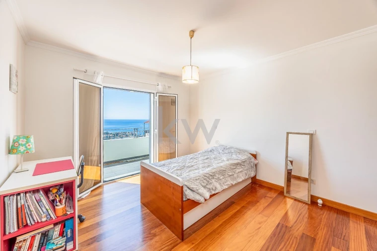 Moradia T4 para Venda em São Martinho Foto 25