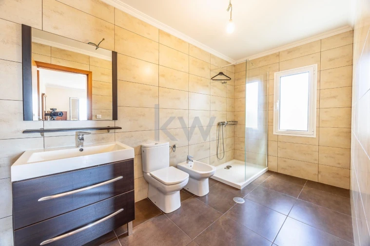 Moradia T4 para Venda em São Martinho Foto 39