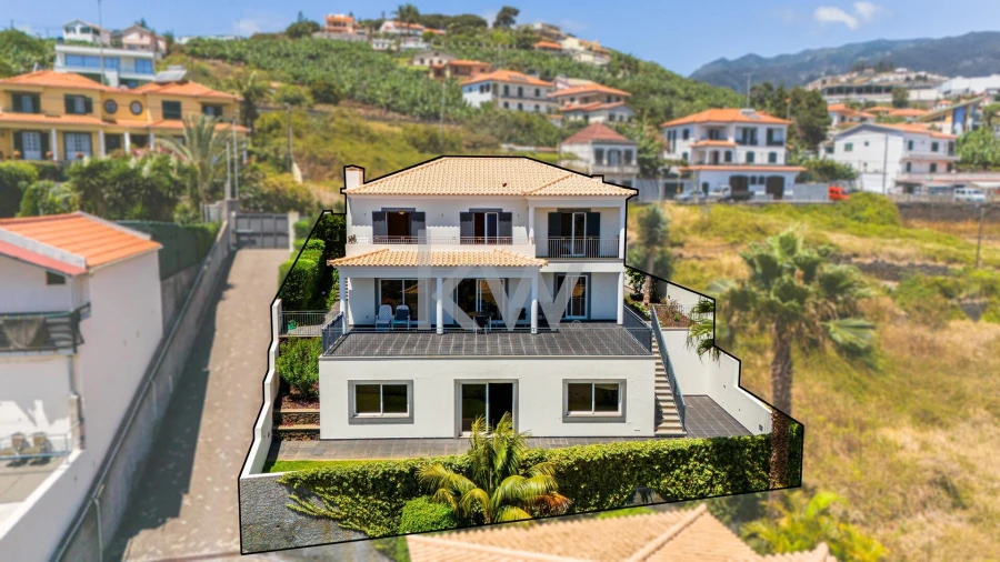 Moradia T4 para Venda em São Martinho