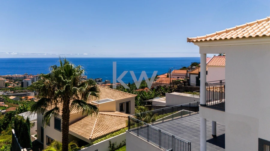 Moradia T4 para Venda em São Martinho Foto 10