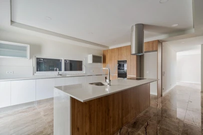 Moradia T5 para Venda em Azeitão (São Lourenço e São Simão)