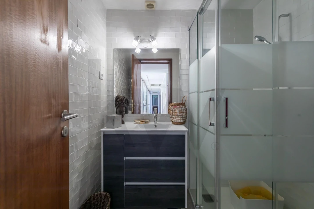 Apartamento T3 para Venda em Algés, Linda-A-Velha e Cruz Quebrada-Dafundo Foto 25