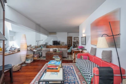 Apartamento T3 para Venda em Algés, Linda-A-Velha e Cruz Quebrada-Dafundo
