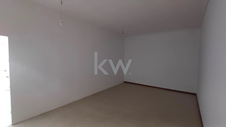 Loja para Arrendamento em Requeixo, Nossa Senhora de Fátima e Nariz Foto 17