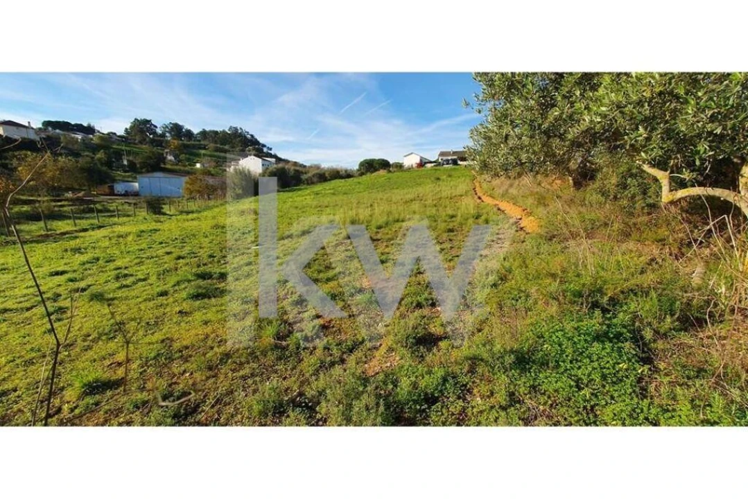 Terreno para Venda em Carregado e Cadafais Foto 2