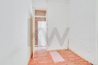 Moradia T5 para Venda em Carcavelos e Parede