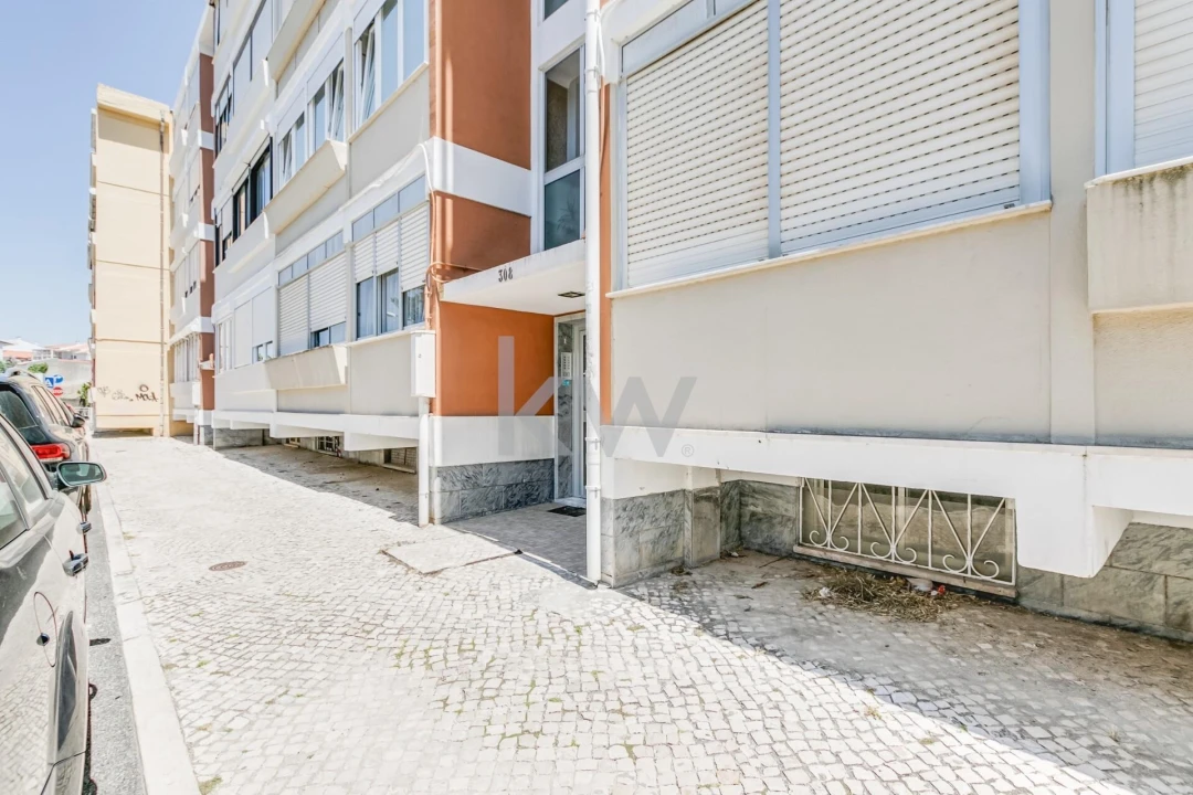 Armazém para Venda em Carcavelos e Parede Foto 5