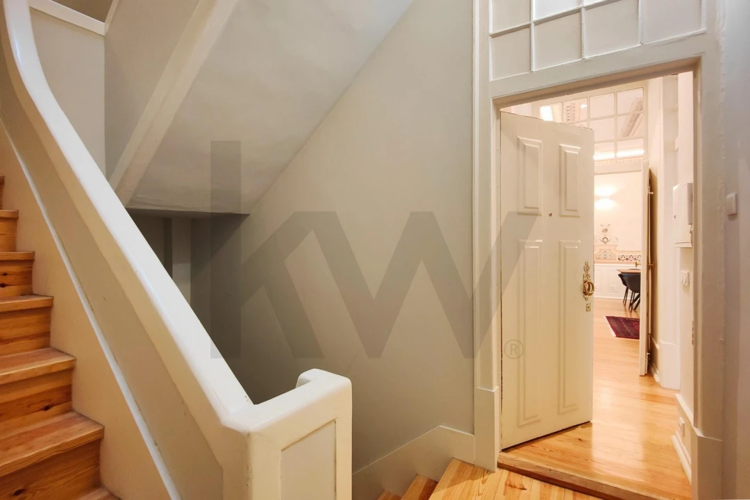 Apartamento T3 para Arrendamento em Santa Maria Maior Foto 47