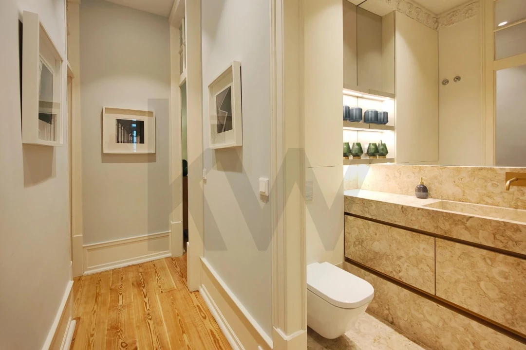 Apartamento T3 para Arrendamento em Santa Maria Maior Foto 27