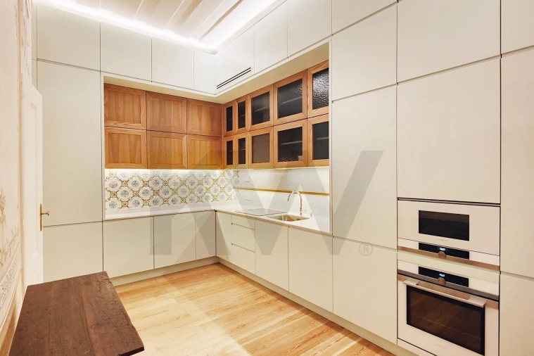 Apartamento T3 para Arrendamento em Santa Maria Maior Foto 18