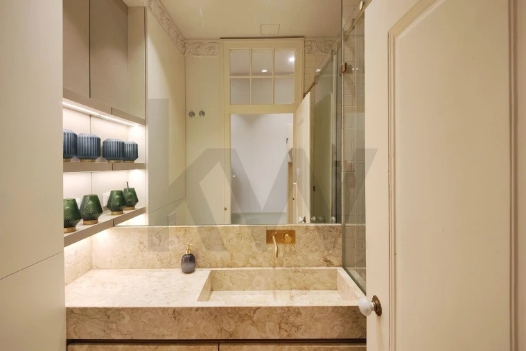 Apartamento T3 para Arrendamento em Santa Maria Maior Foto 25