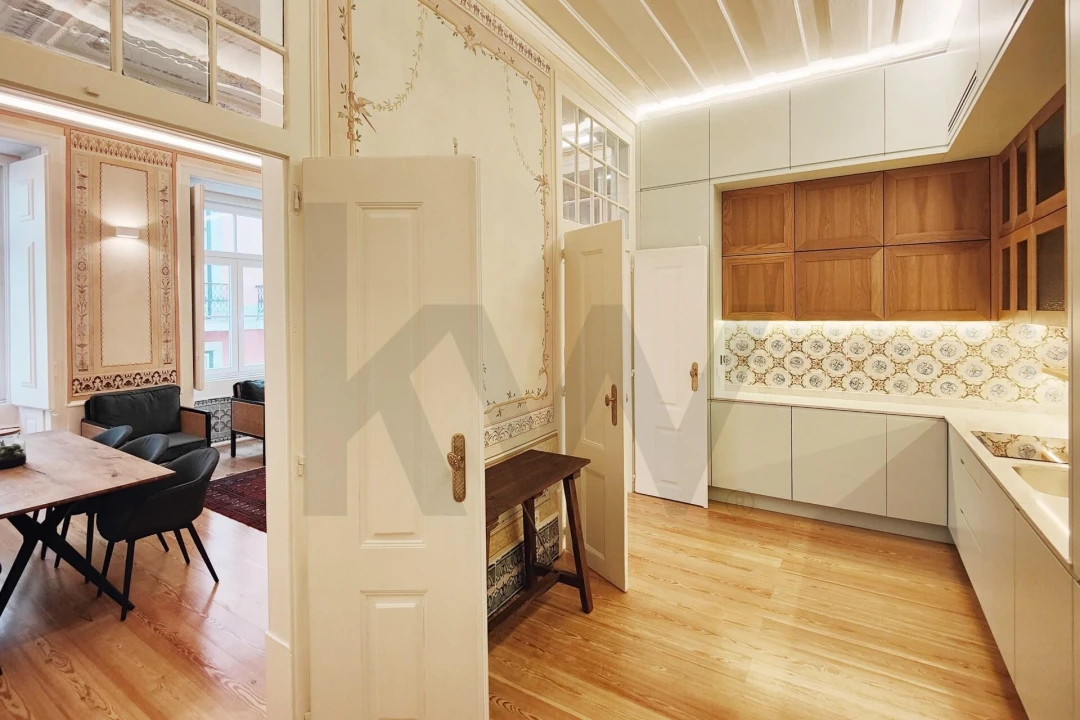 Apartamento T3 para Arrendamento em Santa Maria Maior Foto 13