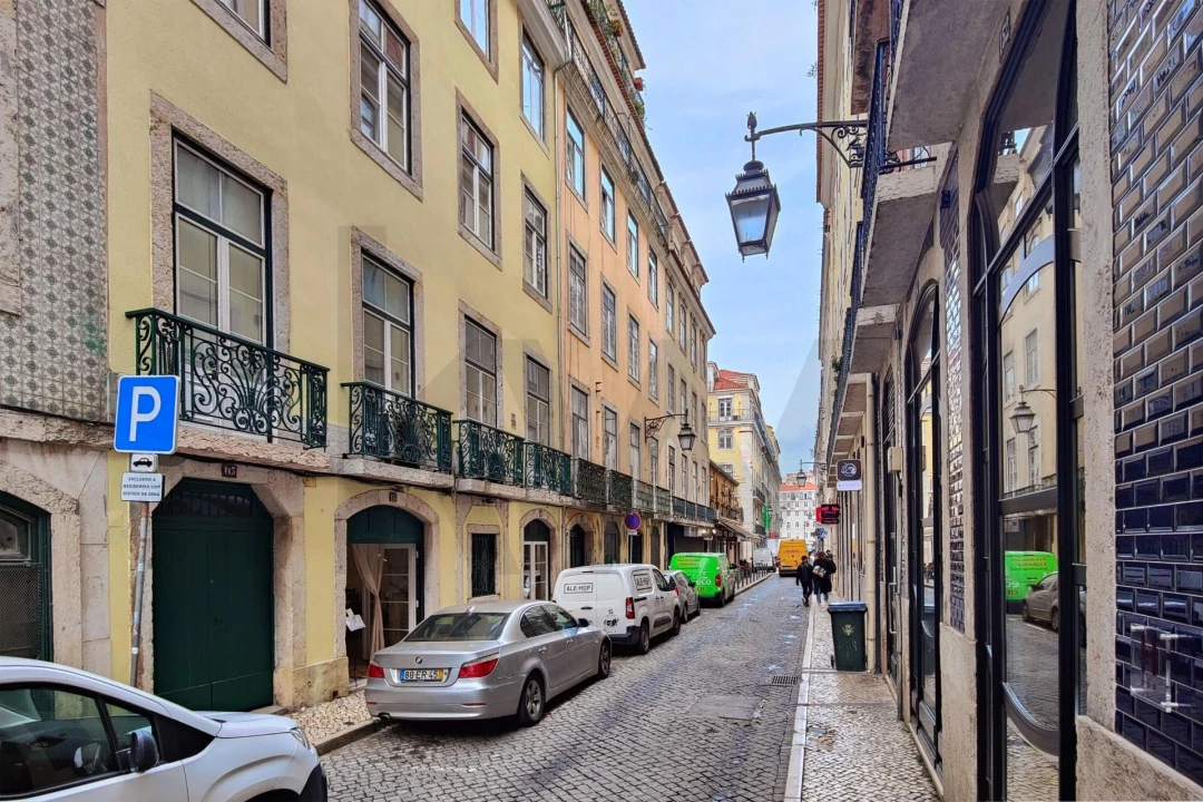 Apartamento T3 para Arrendamento em Santa Maria Maior Foto 51