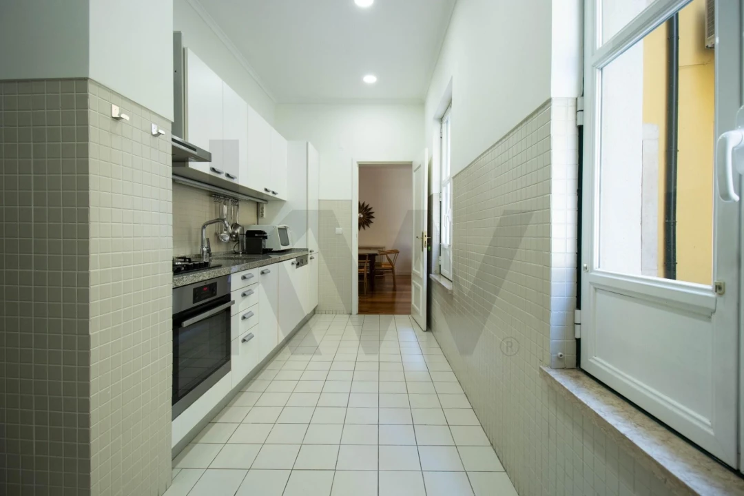 Apartamento T2 para Arrendamento em Santa Maria Maior Foto 11