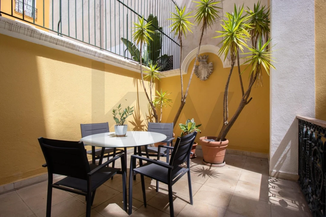 Apartamento T2 para Arrendamento em Santa Maria Maior Foto 30