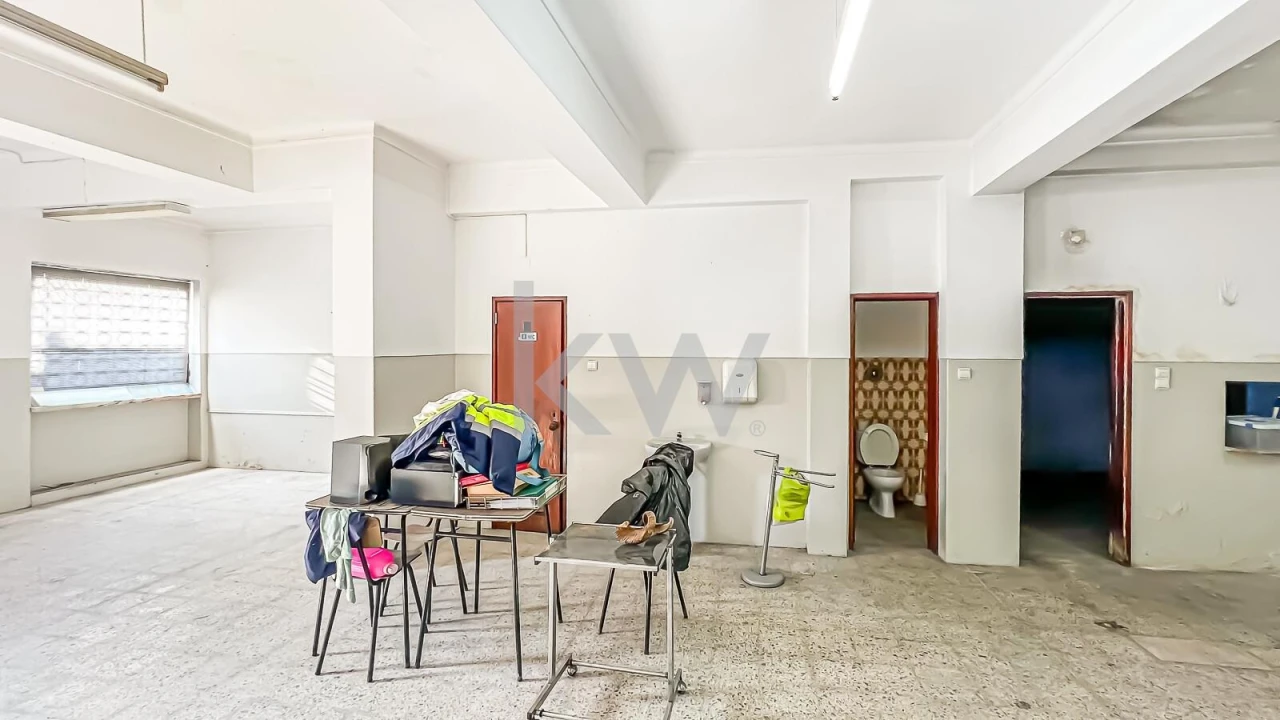 Prédio para Venda em Camarate, Unhos e Apelação Foto 24