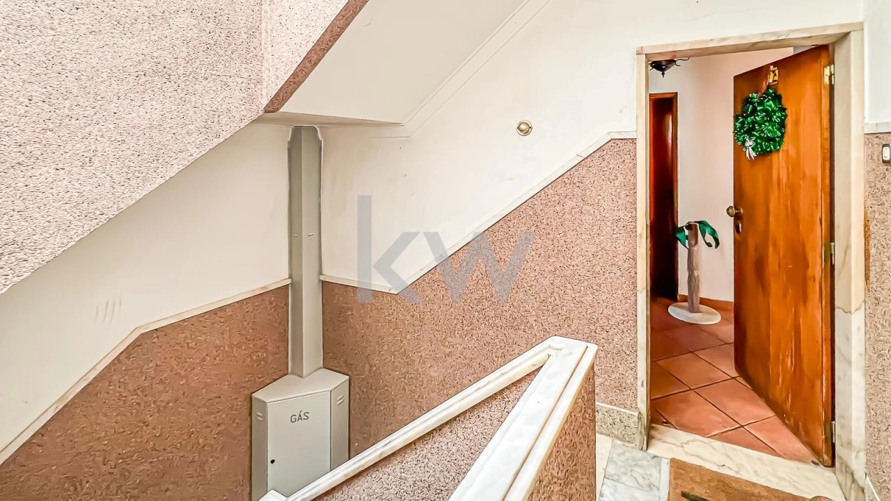 Prédio para Venda em Camarate, Unhos e Apelação Foto 6