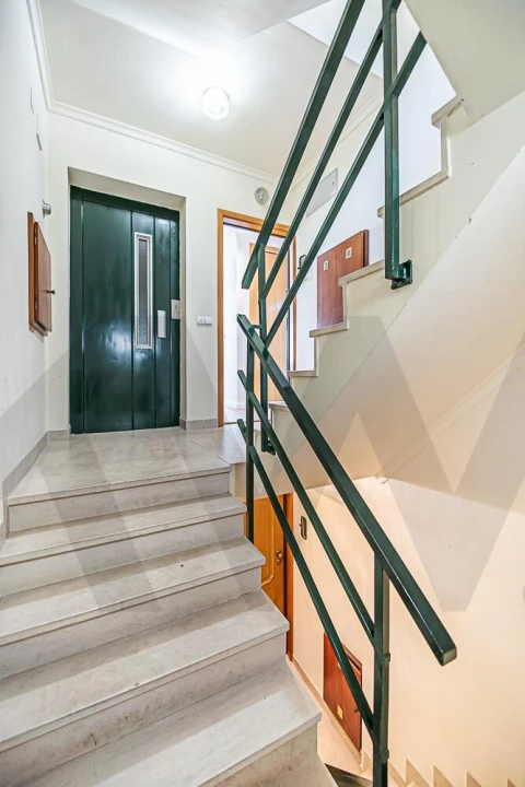 Apartamento T1 para Venda em Santa Maria Maior