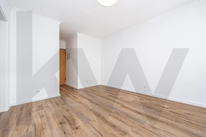 Apartamento T1 para Venda em Santa Maria Maior