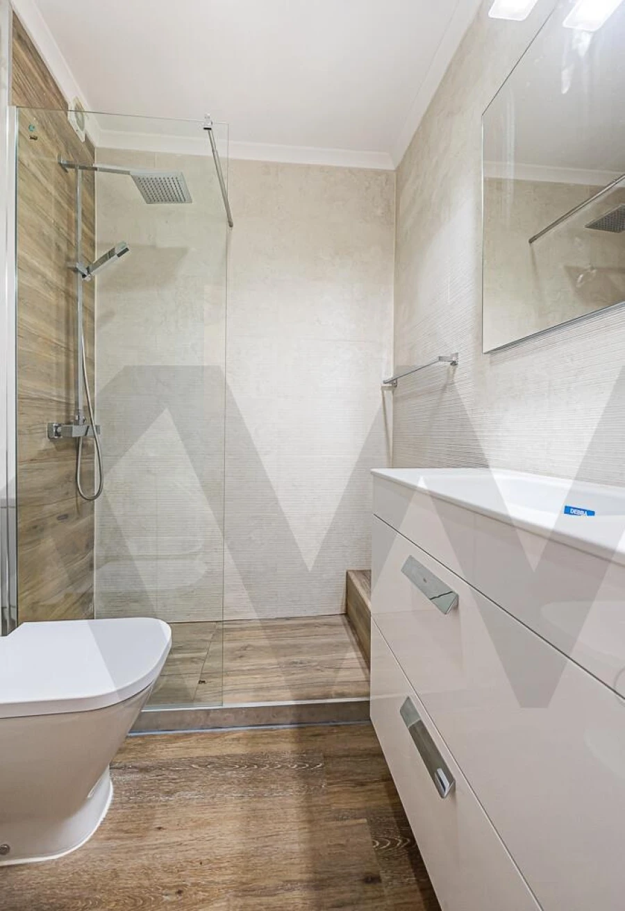 Apartamento T1 para Venda em Santa Maria Maior Foto 17