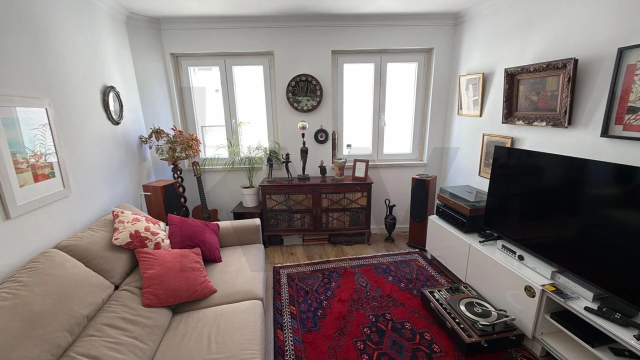 Apartamento T1 para Venda em Santa Maria Maior Foto 1