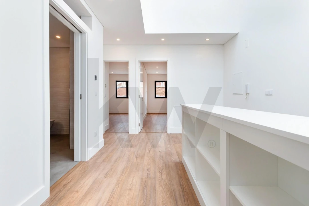 Moradia T4 para Venda em Barcarena Foto 10