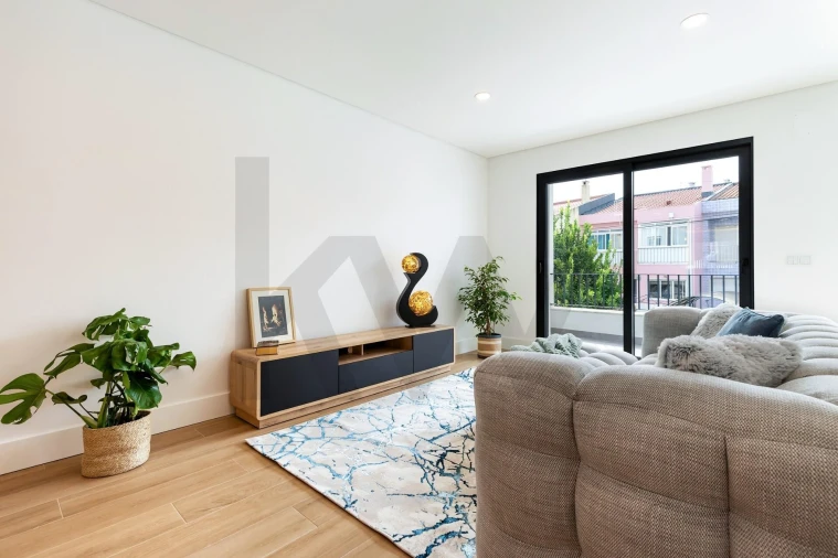 Moradia T4 para Venda em Barcarena Foto 2