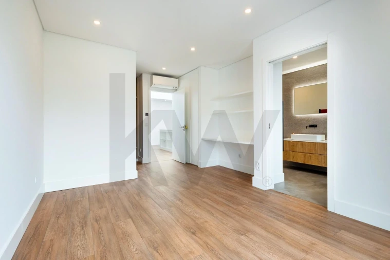 Moradia T4 para Venda em Barcarena Foto 20