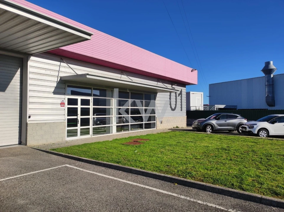 Armazém para Venda em São João das Lampas e Terrugem Foto 13