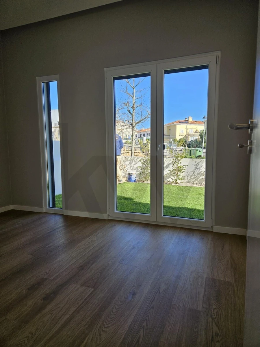 Moradia T4 para Venda em São João das Lampas e Terrugem Foto 17