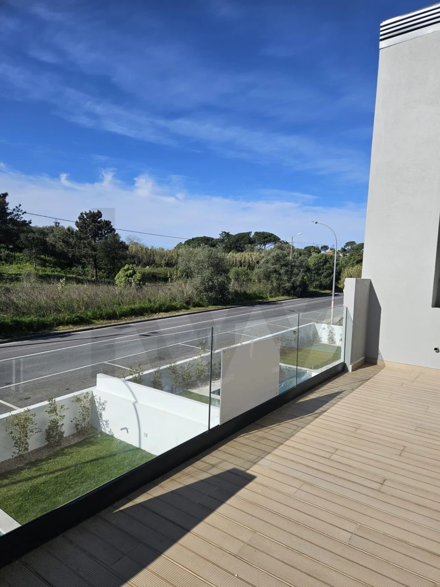 Moradia T4 para Venda em São João das Lampas e Terrugem Foto 14