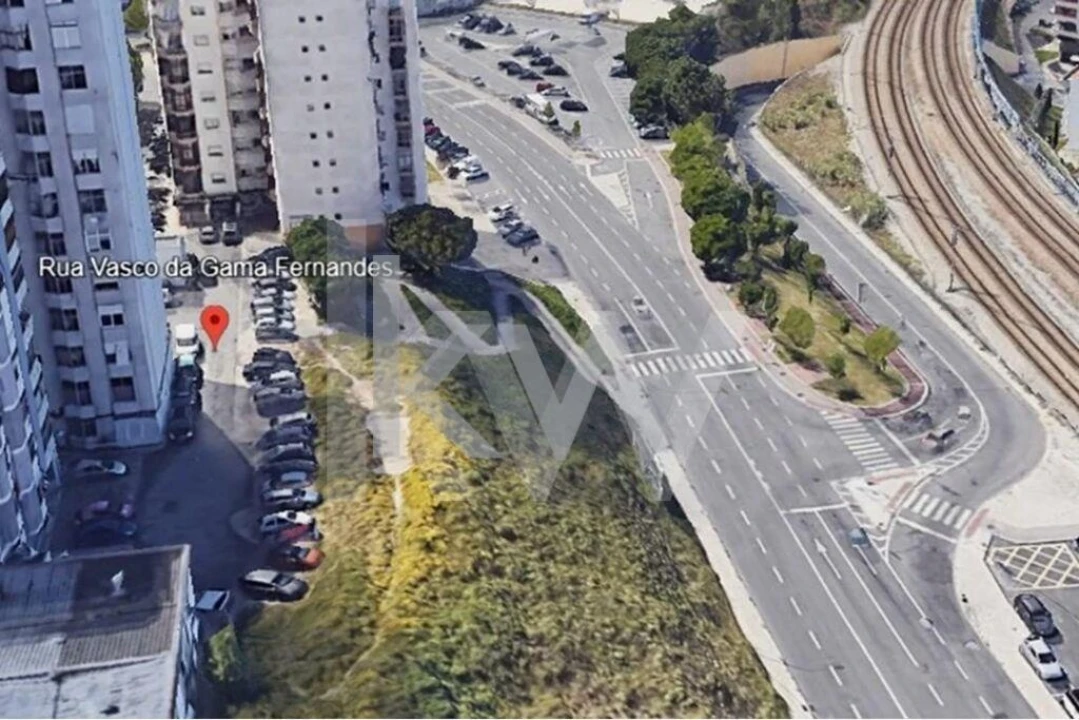 Apartamento T3 para Venda em Alfragide Foto 28