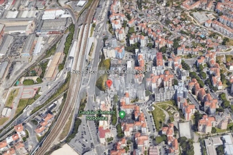 Apartamento T3 para Venda em Alfragide Foto 29