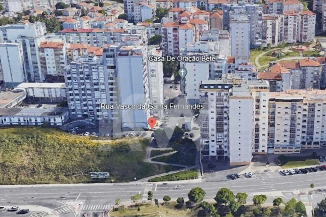 Apartamento T3 para Venda em Alfragide Foto 26