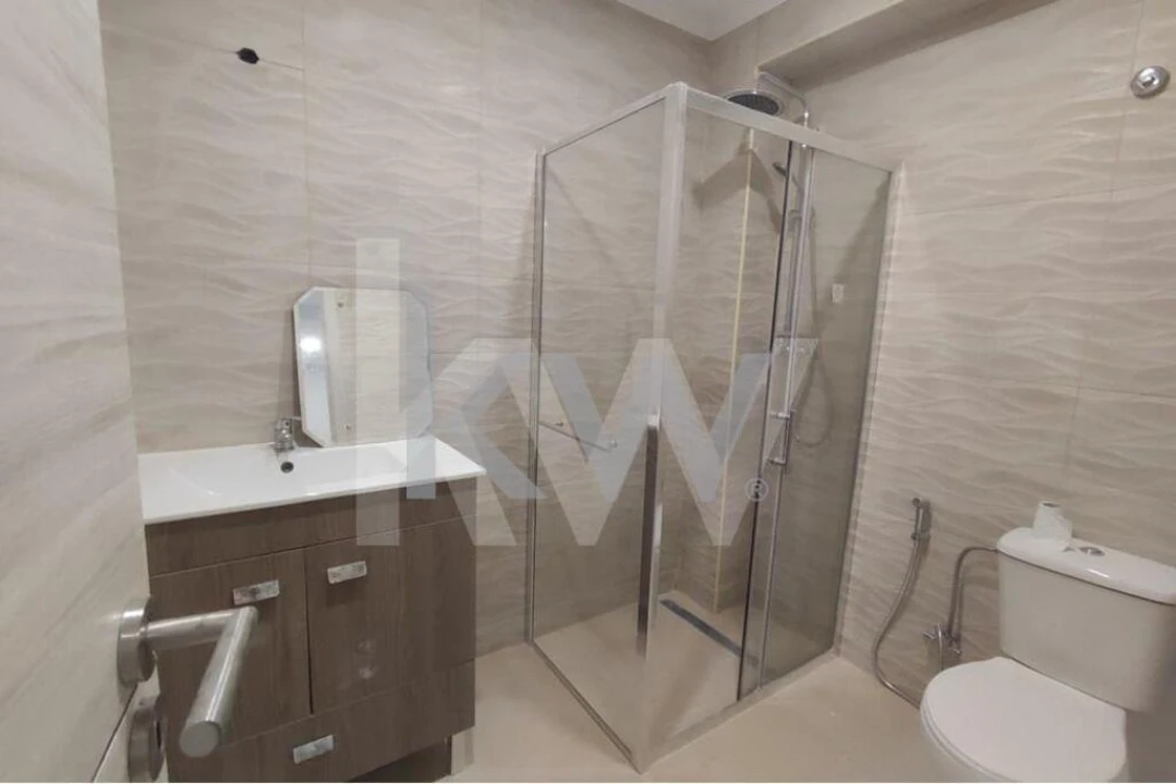 Apartamento T3 para Venda em Alfragide Foto 12