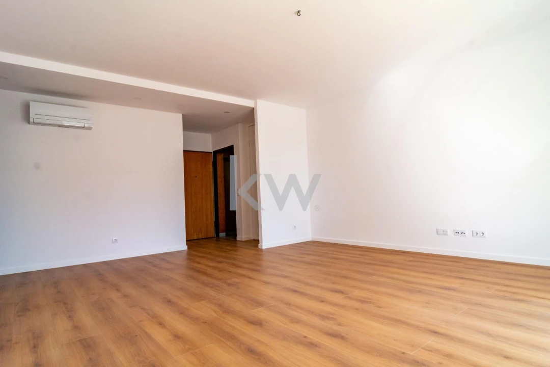 Apartamento T3 para Venda em Odivelas Foto 4