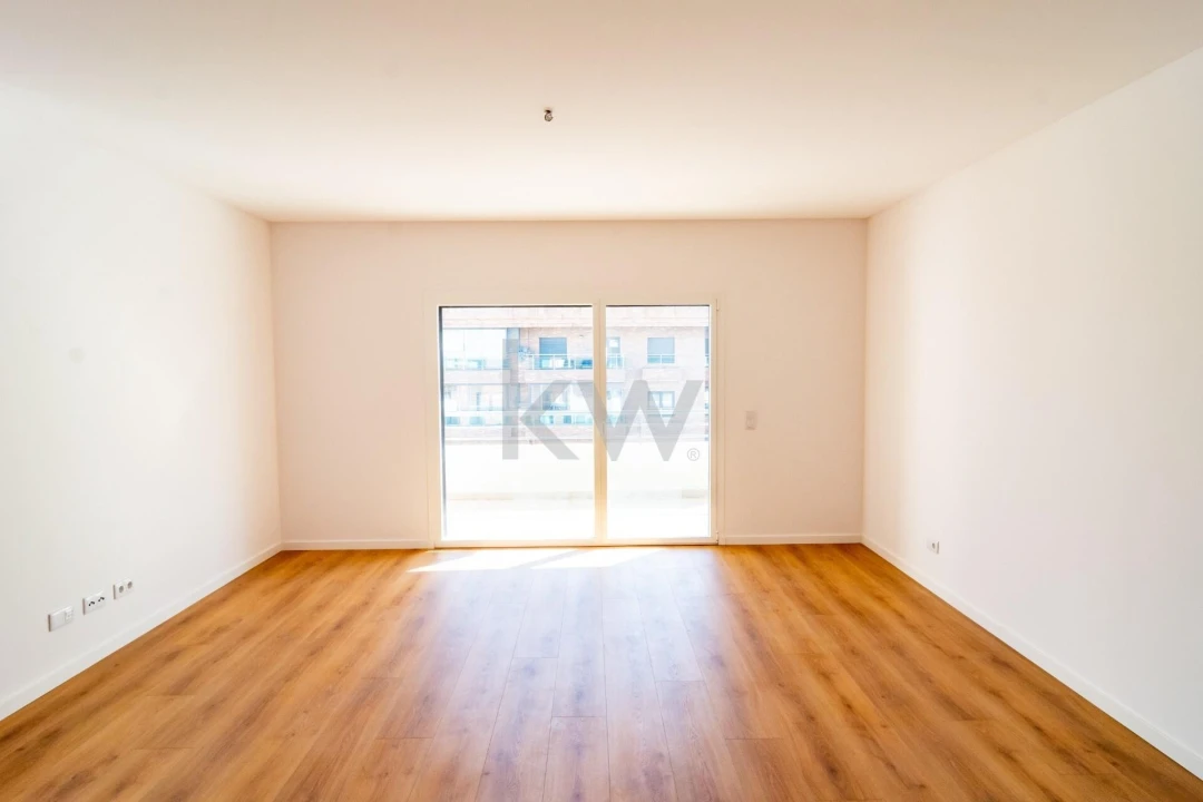 Apartamento T3 para Venda em Odivelas Foto 1