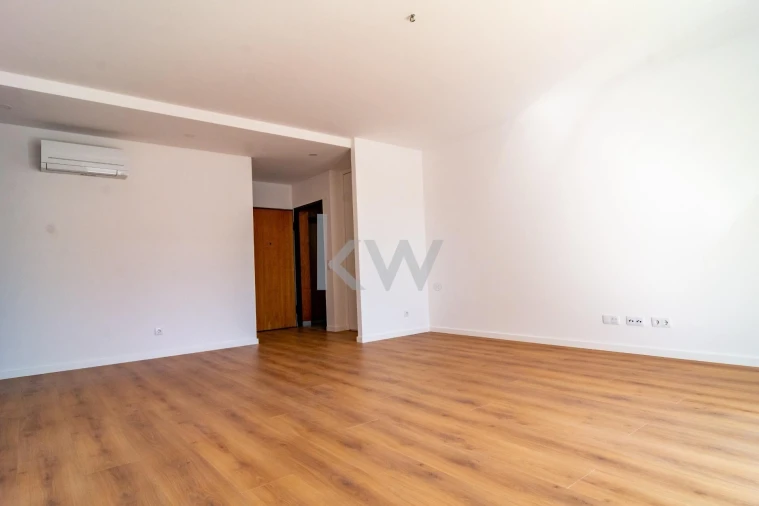 Apartamento T3 para Venda em Odivelas Foto 4