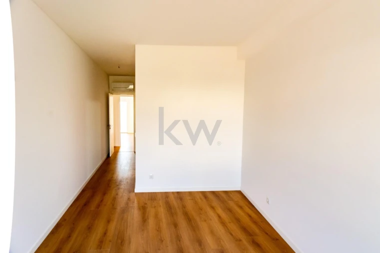 Apartamento T3 para Venda em Odivelas Foto 24